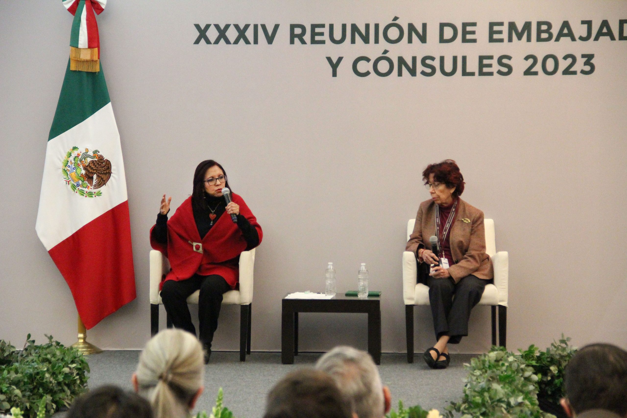 Expone titular de SEP a embajadores y cónsules mexicanos avances en el sector educativo nacional