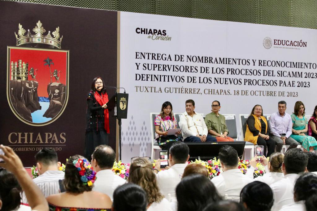 En tres ciclos escolares, SEP y gobierno de Chiapas entregan más de 8 mil plazas a docentes, directivos y supervisores