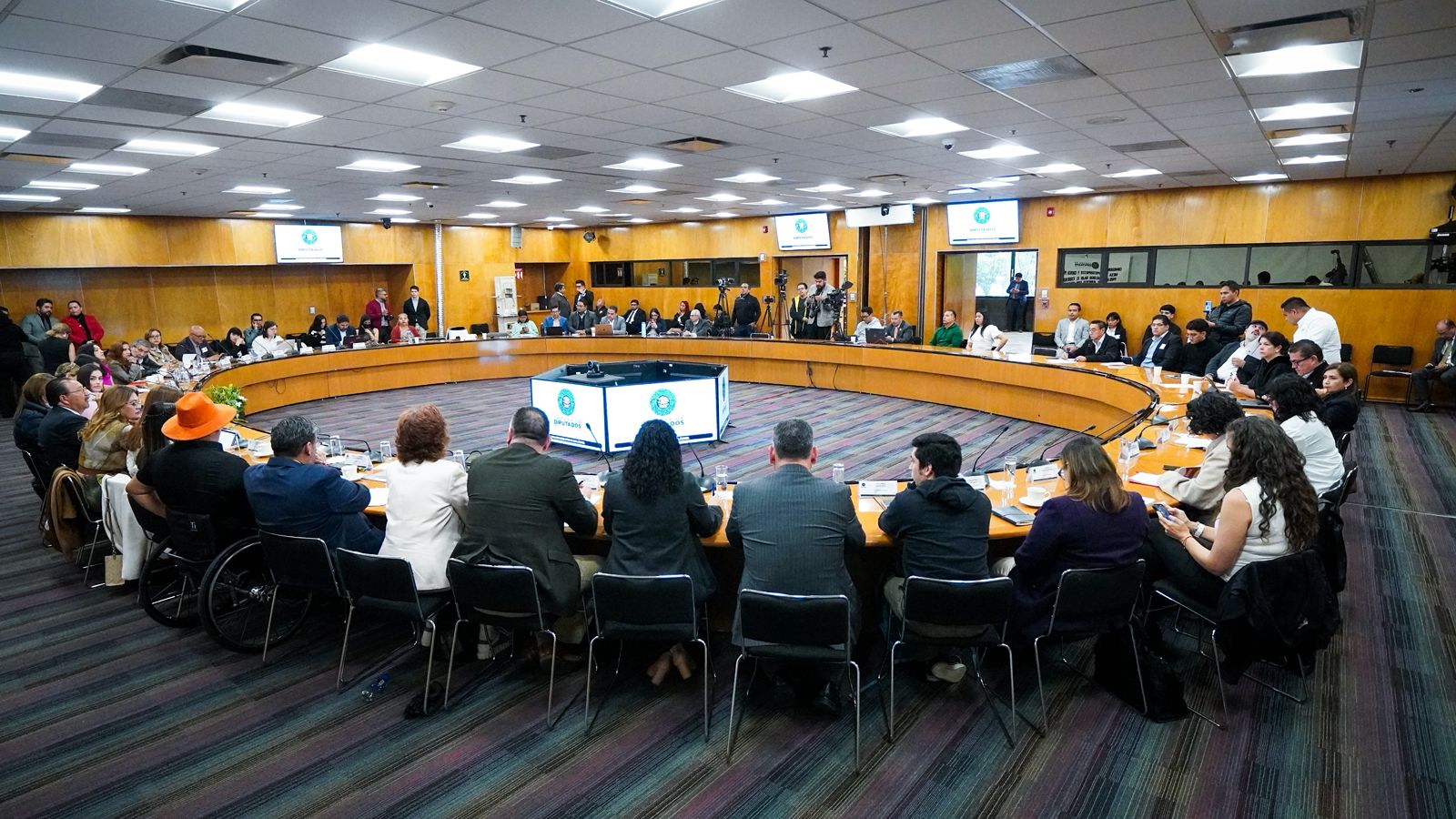 En la Cámara de Diputados la ANUIES reitera la urgente necesidad de ampliar los recursos que reciben las Universidades Públicas