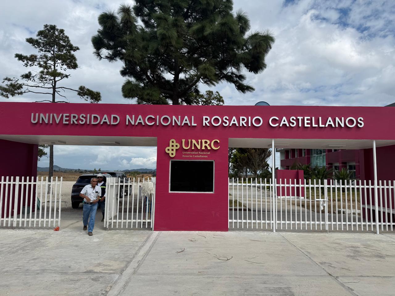 Para 2030, contará la Universidad Nacional Rosario Castellanos con más de 202 mil nuevos espacios: secretario Mario Delgado