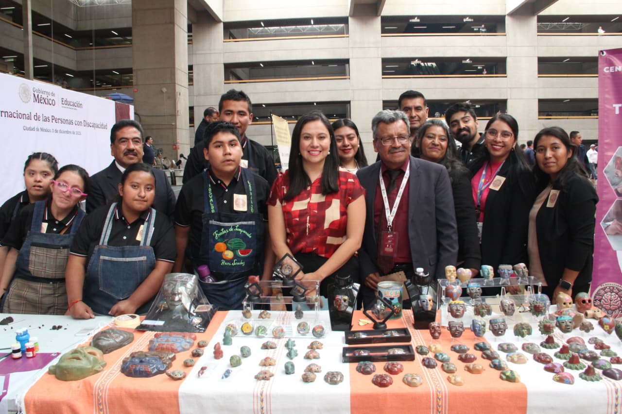 Garantiza SEP derecho a la educación de personas con discapacidad con más de 6 mil 500 servicios educativos a nivel nacional