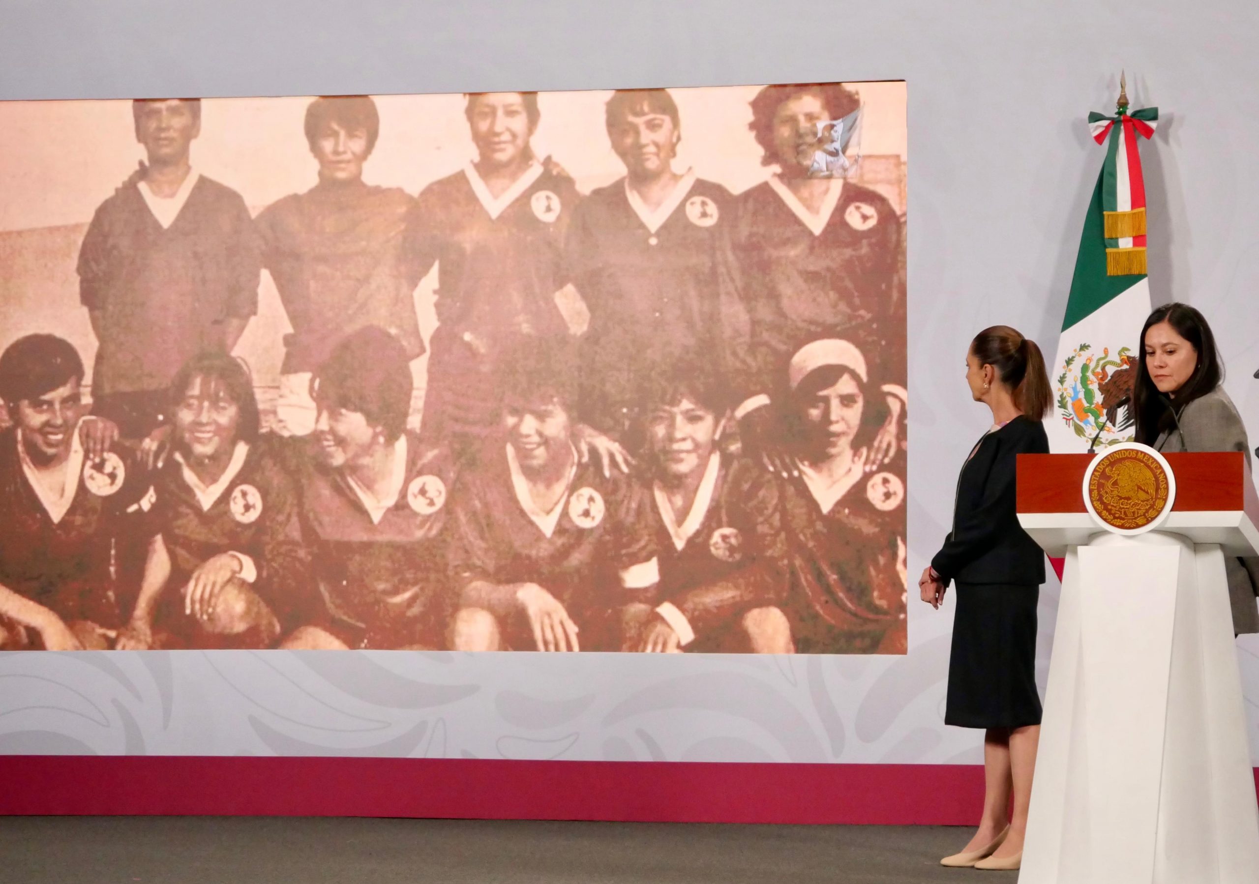 Resalta SEP participación y trayectoria de las mujeres en el desarrollo del fútbol en México